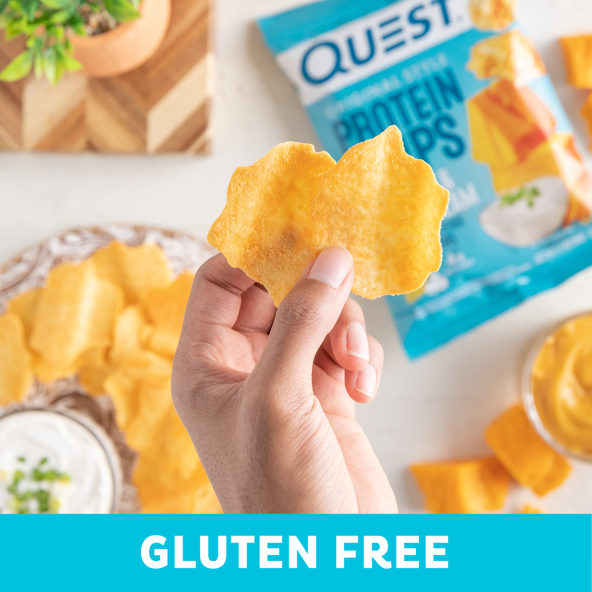 cheddar-and-sour-cream-original-style-protein-chips-m9 qst-000296_cheddar-_-sour-cream-original-style-protein-chips_7.2.png